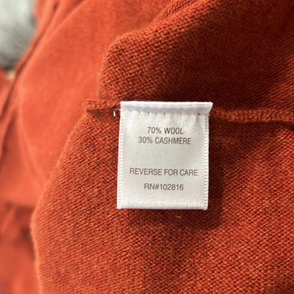 Garnet Hill oversized turtleneck sweater - Picture 8 of 9
